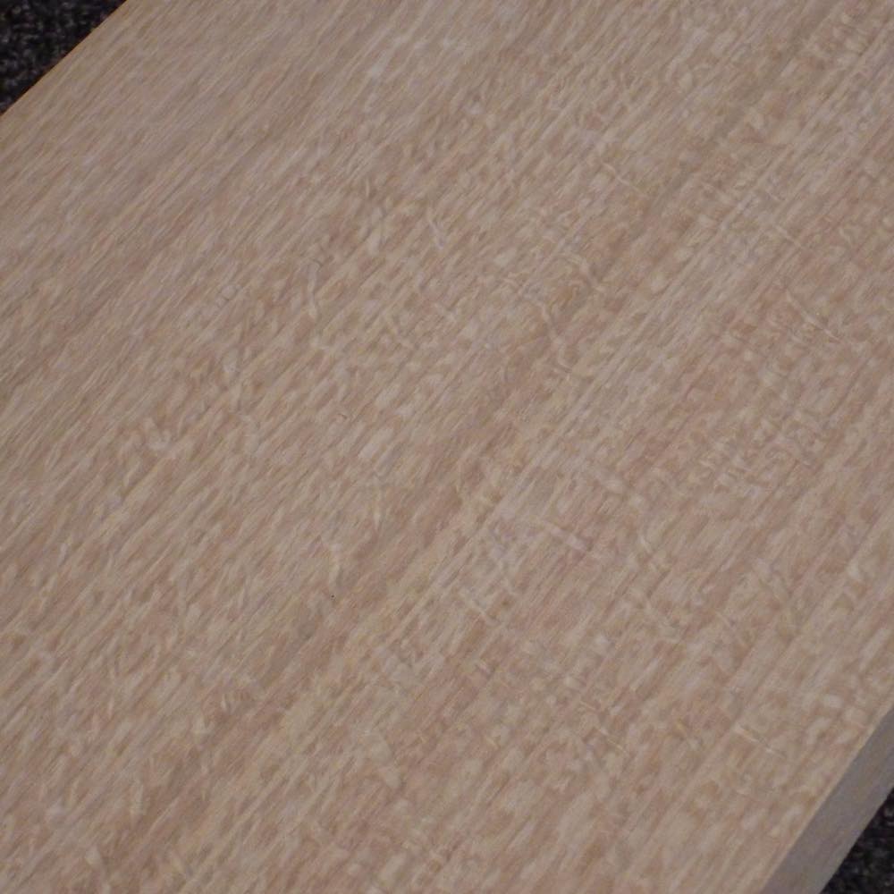 レッドオーク 柾目 2000×18×200 (仕上げ加工済み商品)