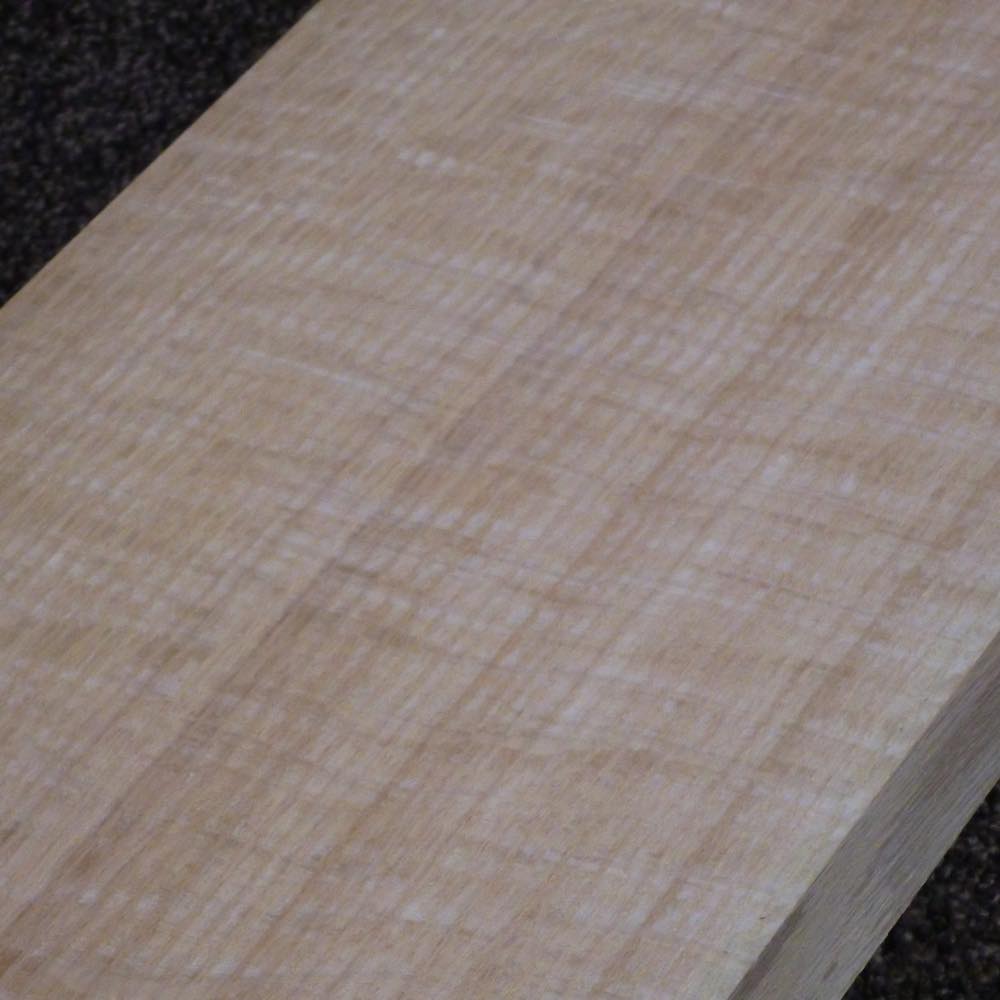 レッドオーク 柾目 2000×27×160 (仕上げ加工済み商品)
