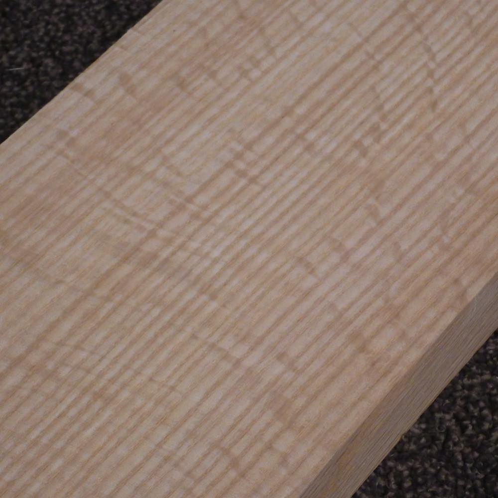 レッドオーク 柾目 1000×18×120 (仕上げ加工済み商品)