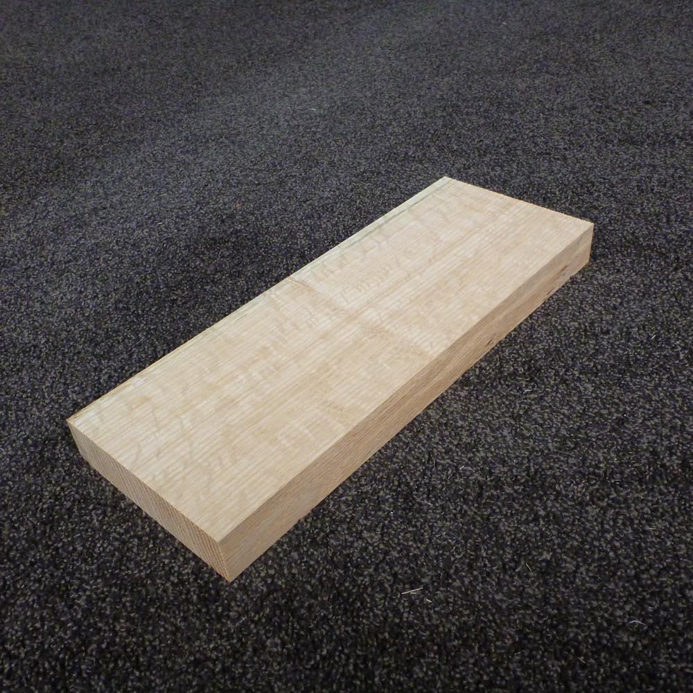 レッドオーク 柾目 300×27×110 (仕上げ加工済み商品)