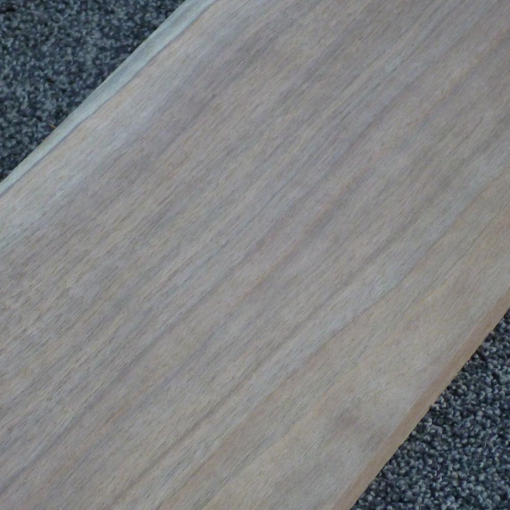 ウォールナット 柾目 2000×12×170 (仕上げ加工済み商品)