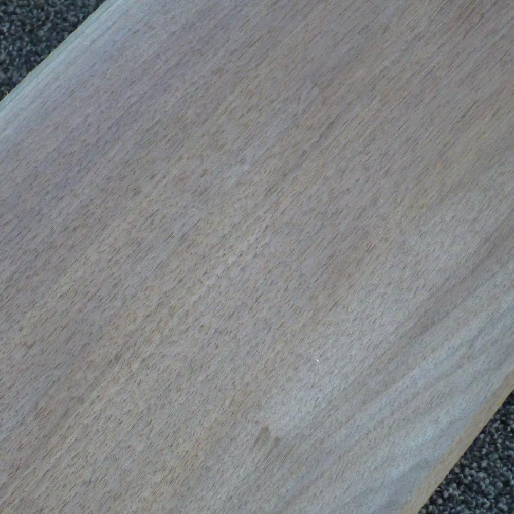 ウォールナット 柾目 2000×12×210 (仕上げ加工済み商品)