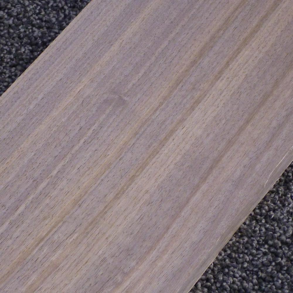 ウォールナット 柾目 1000×12×120 (仕上げ加工済み商品)