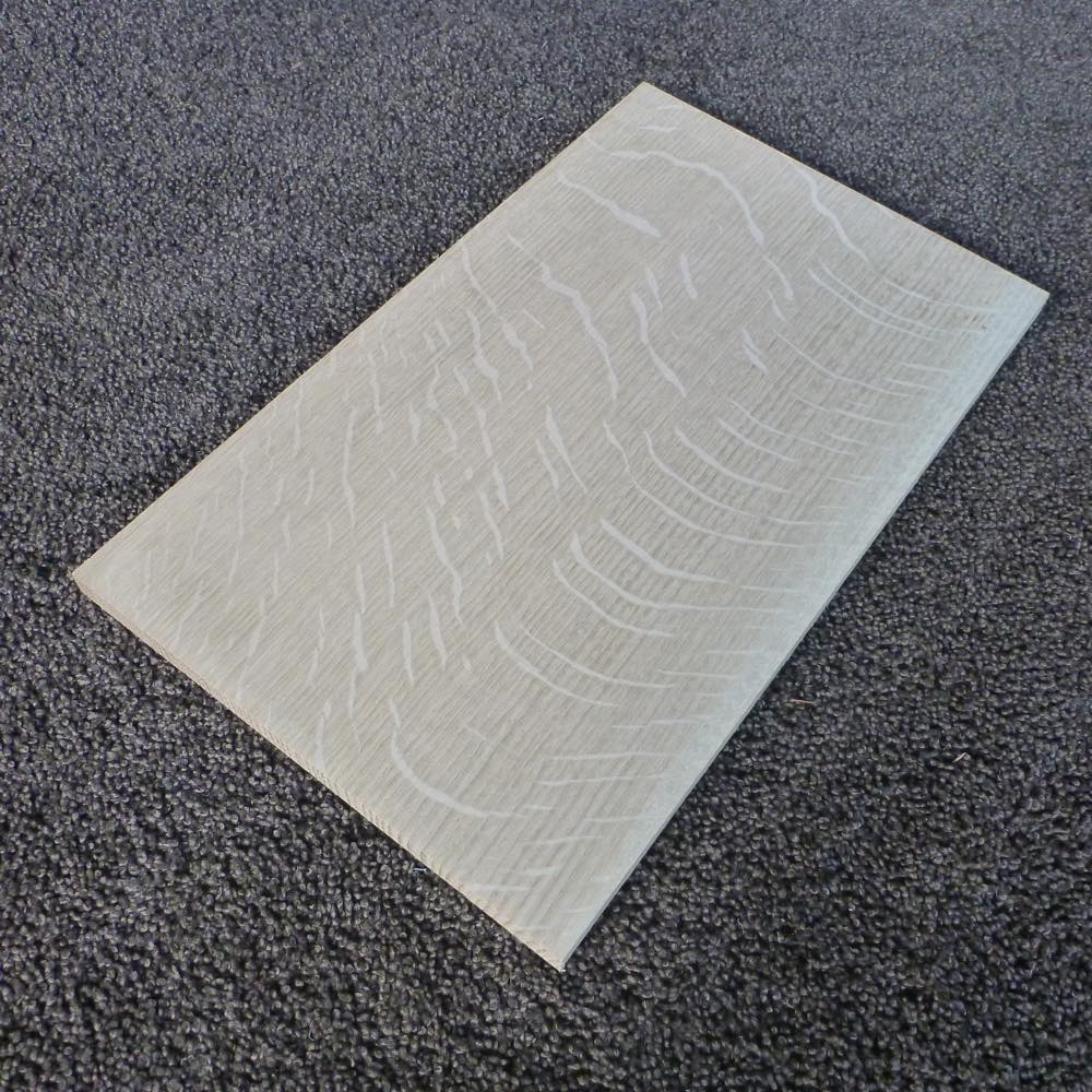 ホワイトオーク 柾目 300×10×180 (仕上げ加工済み商品)