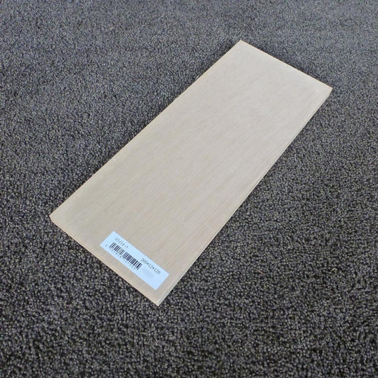 ホワイトオーク 柾目 300×12×120 (仕上げ加工済み商品)