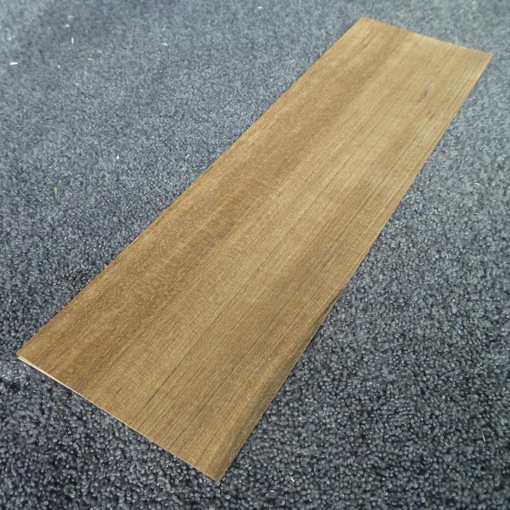 チーク 柾目 450×1×130 (仕上げ加工済み商品)