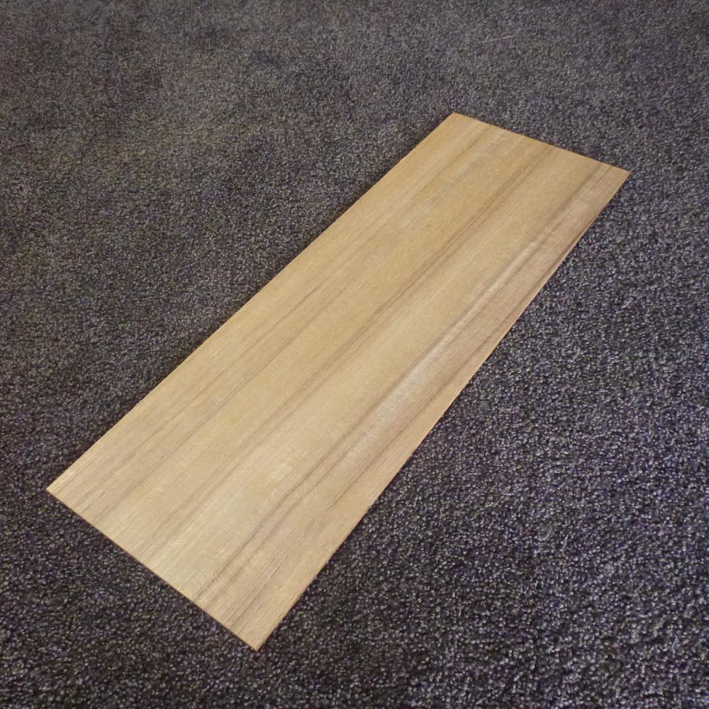 チーク 柾目 450×3×160 (仕上げ加工済み商品)