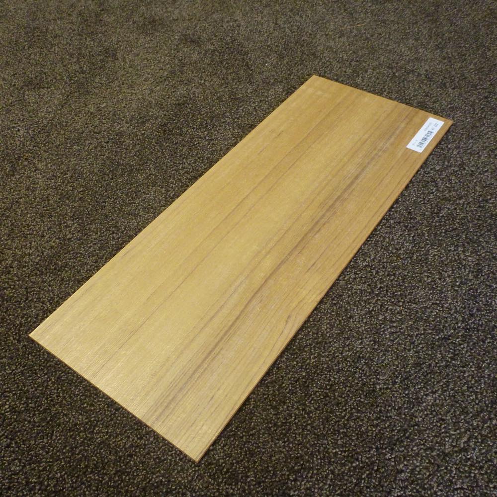 チーク 柾目 450×3×180 (仕上げ加工済み商品)