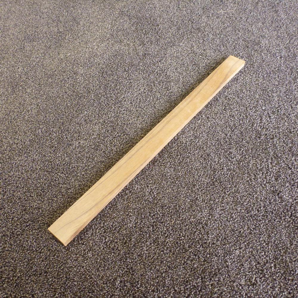 チーク 柾目 450×10×30 (仕上げ加工済み商品)