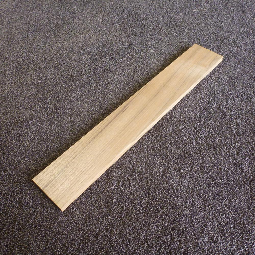 チーク 柾目 450×12×70 (仕上げ加工済み商品)