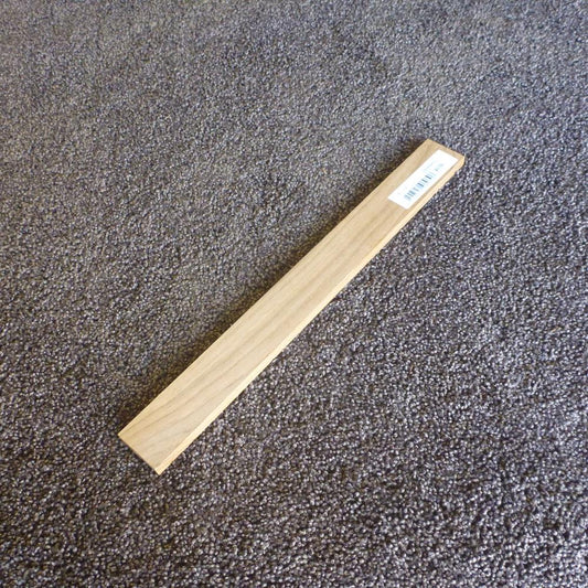 チーク 柾目 300×8×30 (仕上げ加工済み商品)