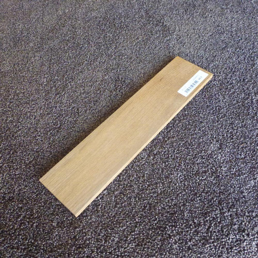 チーク 柾目 300×8×70 (仕上げ加工済み商品)