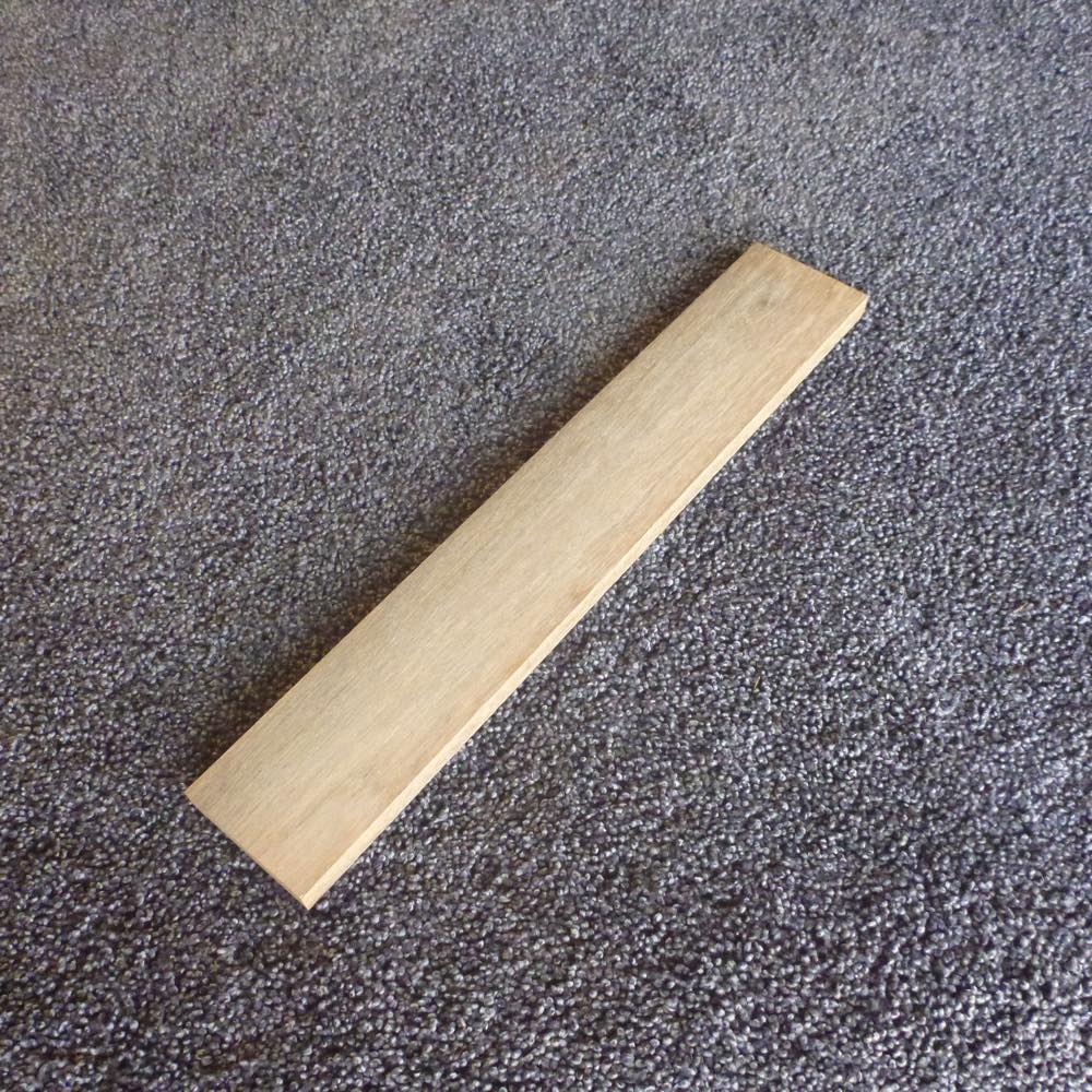 チーク 柾目 300×10×50 (仕上げ加工済み商品)