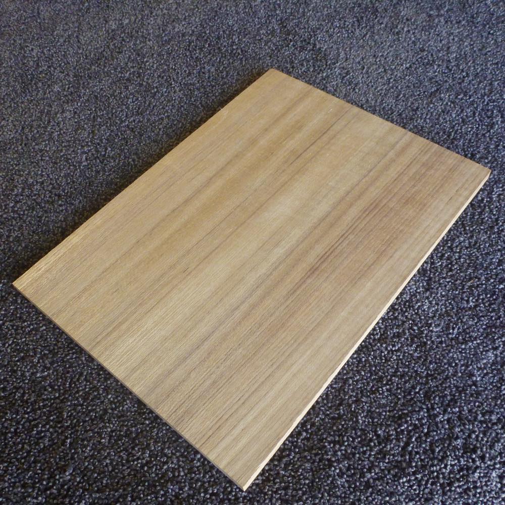 チーク 柾目 300×10×220 (仕上げ加工済み商品)
