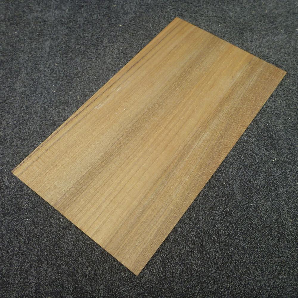 チーク 柾目 450×1×250 (仕上げ加工済み商品)