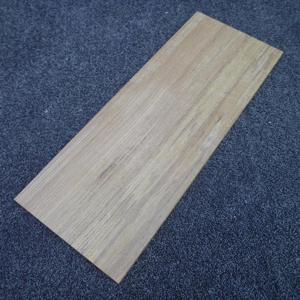チーク 柾目 450×10×170 (仕上げ加工済み商品)