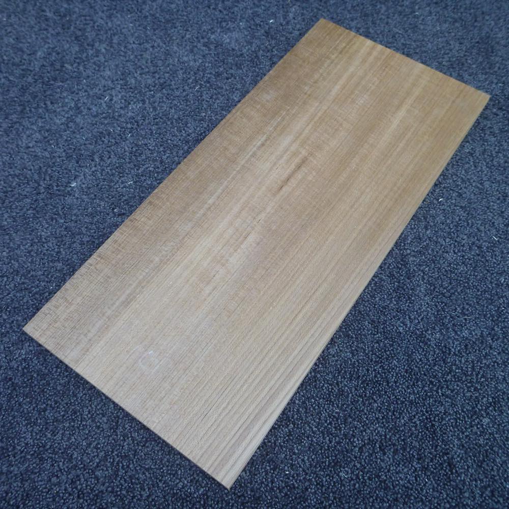 チーク 柾目 450×10×200 (仕上げ加工済み商品)