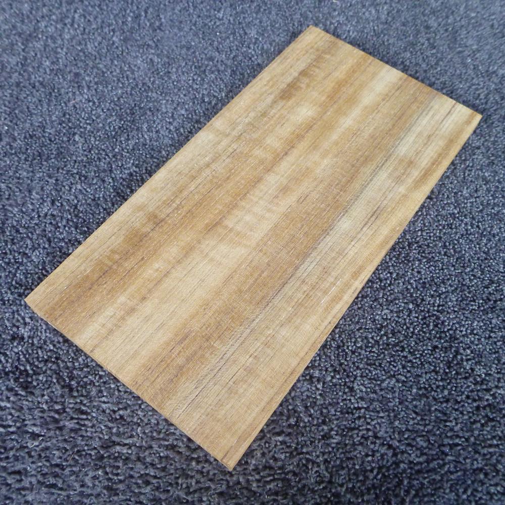 チーク 柾目 300×12×150 (仕上げ加工済み商品)