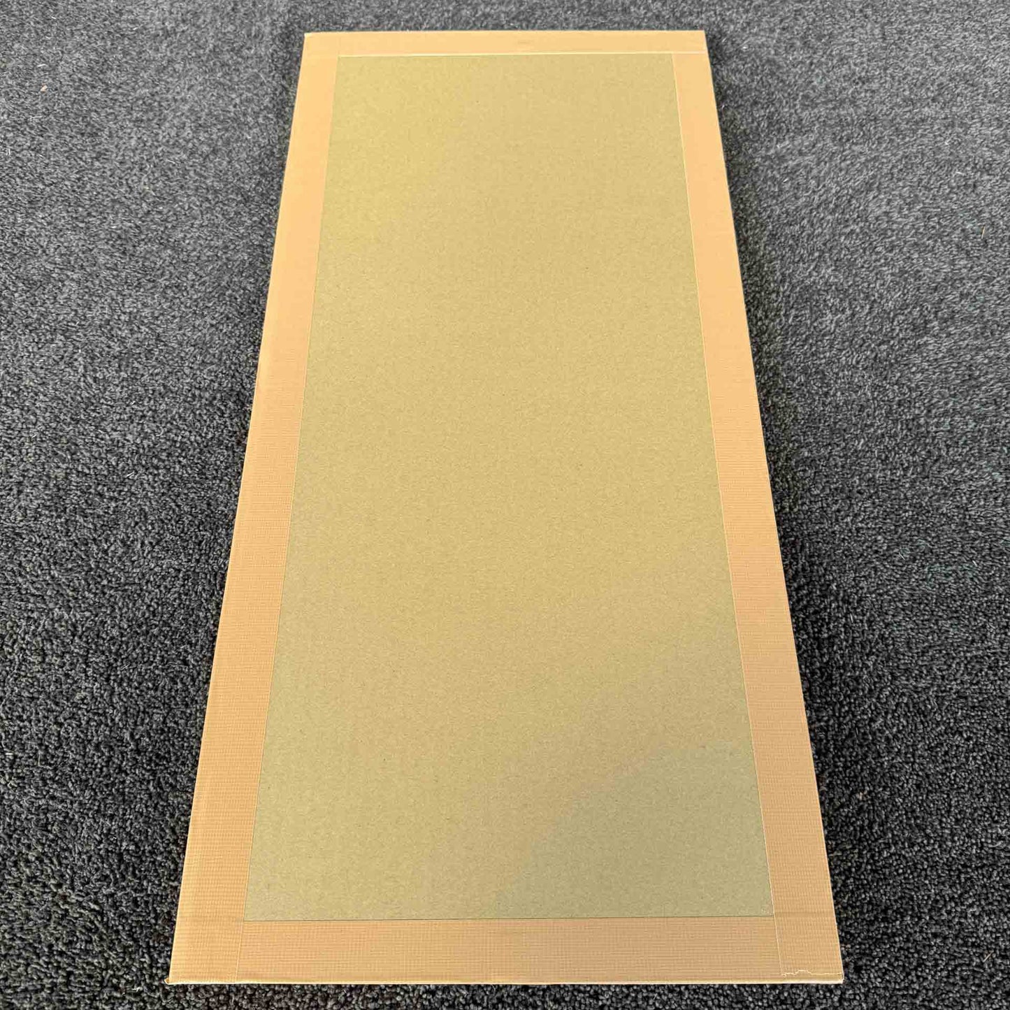 スプルース楽器材 ギター トップ用 スプルース 長さ600mm×厚み4mm×巾230mm