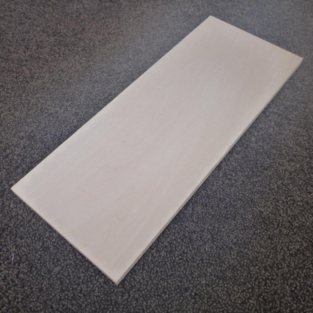 シナ 板目 300×8×120 (仕上げ加工済み商品)