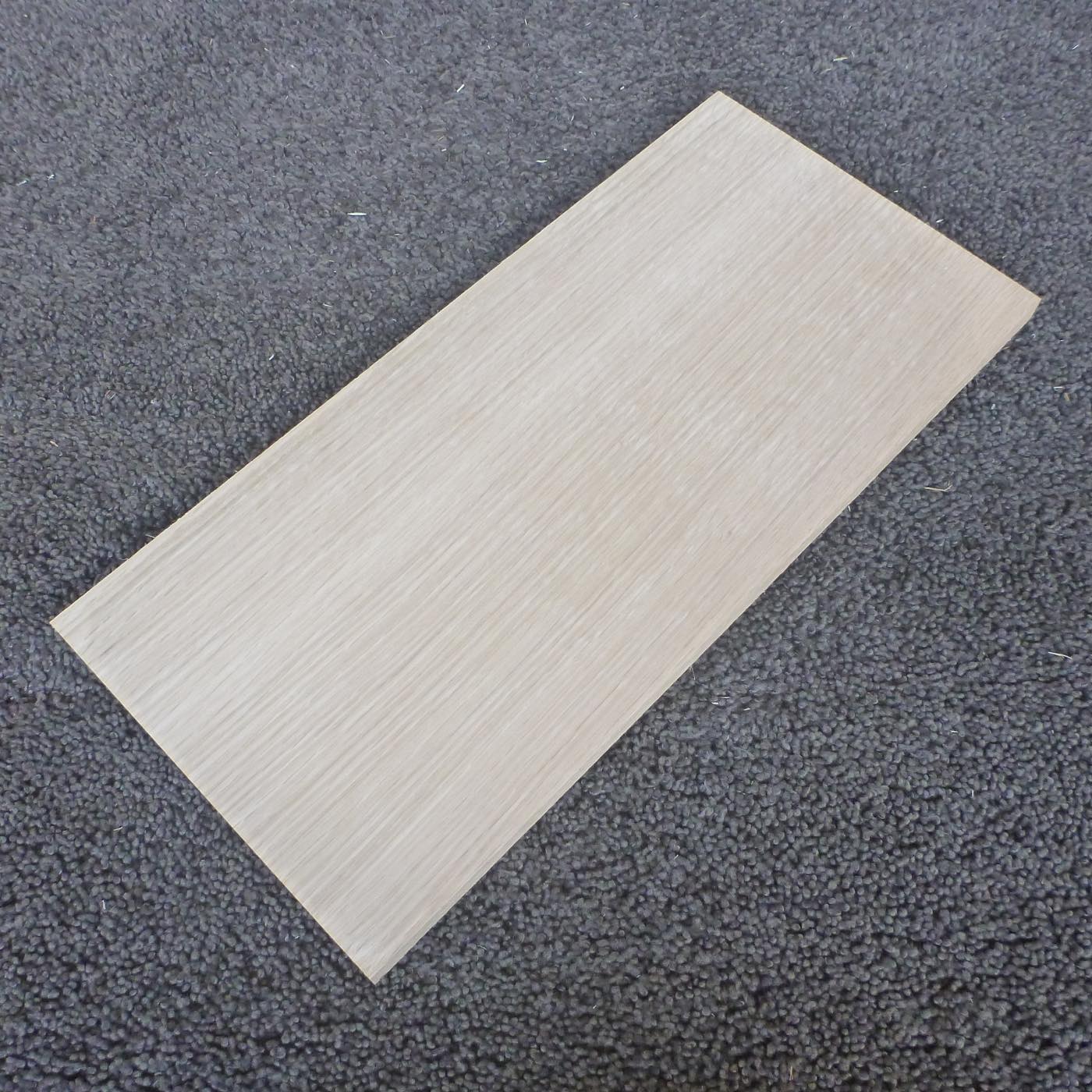 レッドオーク 柾目 300×10×140 (仕上げ加工済み商品)