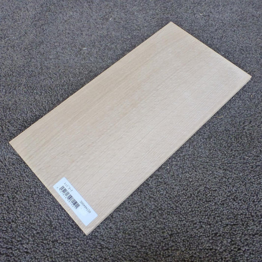 レッドオーク 柾目 300×8×150 (仕上げ加工済み商品)