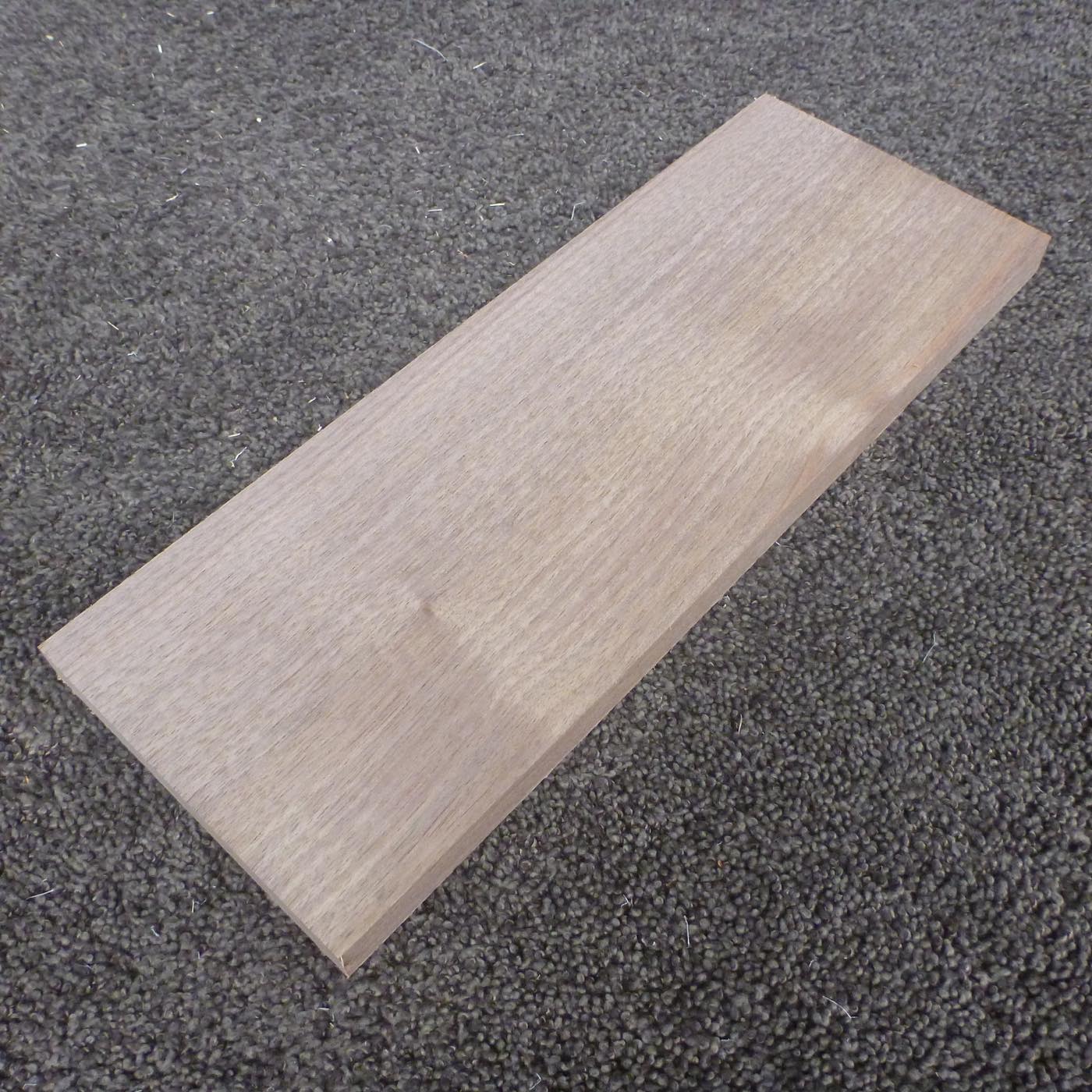 ウォールナット 柾目 300×15×110 (仕上げ加工済み商品)