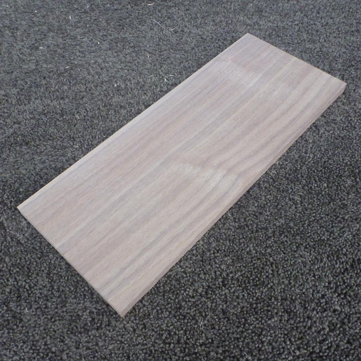 ウォールナット 柾目 300×10×120 (仕上げ加工済み商品)