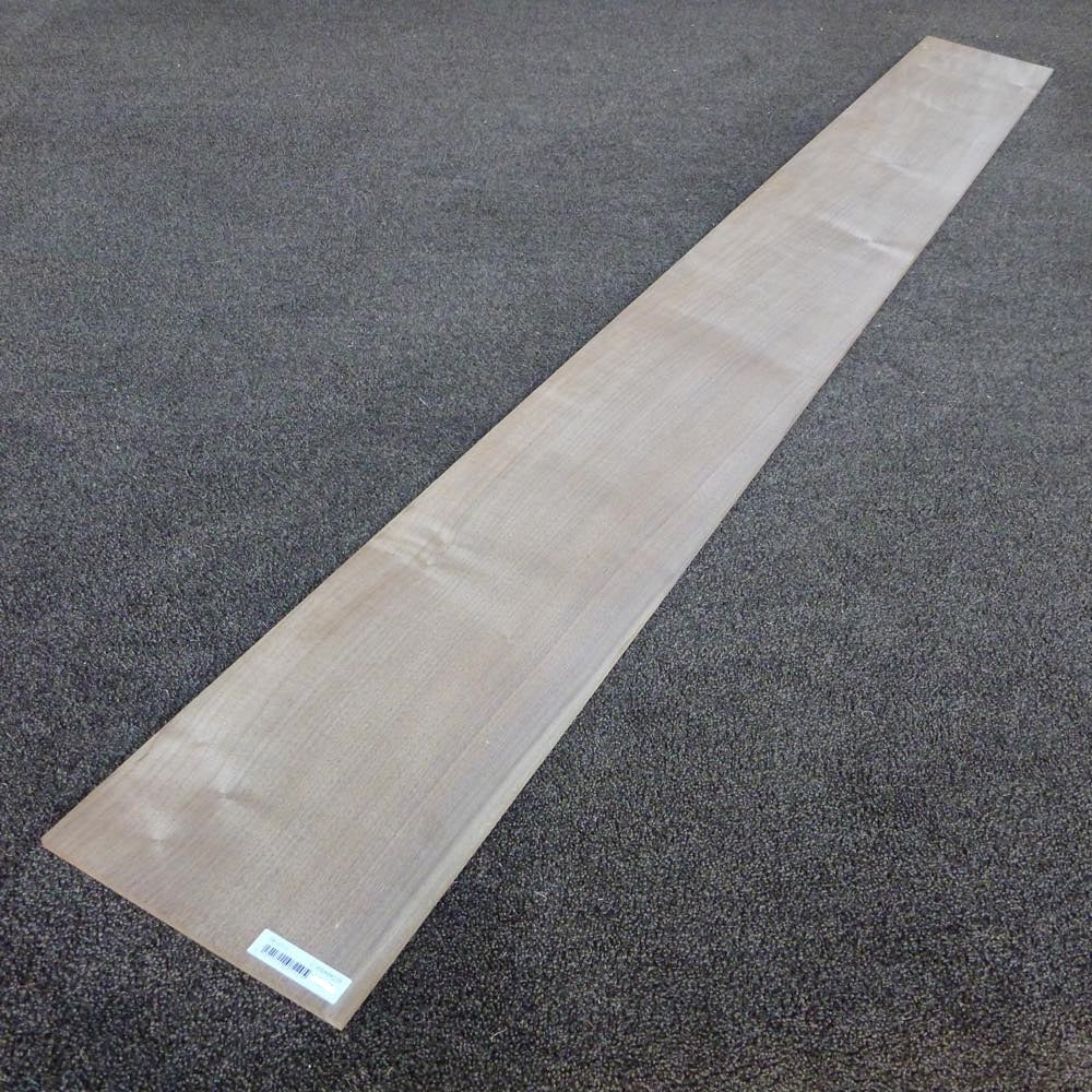 ウォールナット 柾目 2000×8×220 (仕上げ加工済み商品)