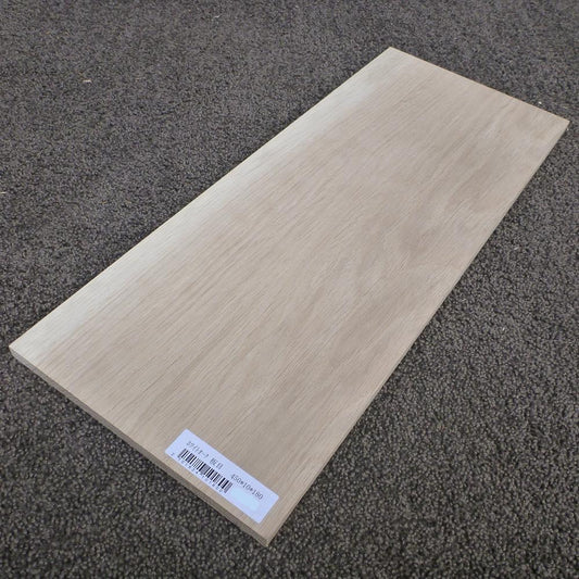 ホワイトオーク　板目　450×10×180　（仕上げ加工済み商品）