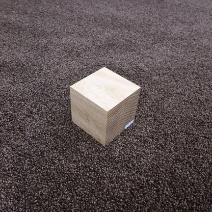 ナラ　立方体　55×55×55　（仕上げ加工済み商品）
