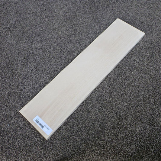 シナ　柾目　450×10×110　（仕上げ加工済み商品）