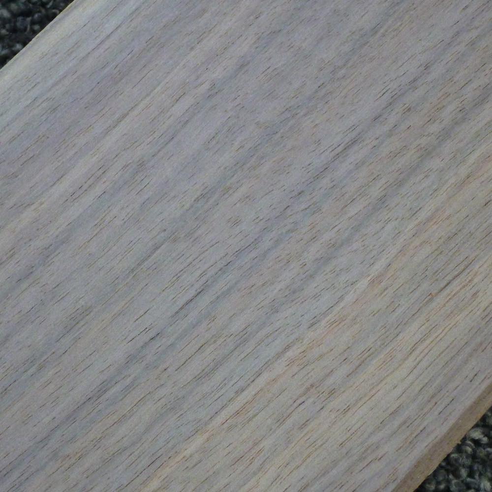 ウォールナット　柾目　450×10×100　（仕上げ加工済み商品）