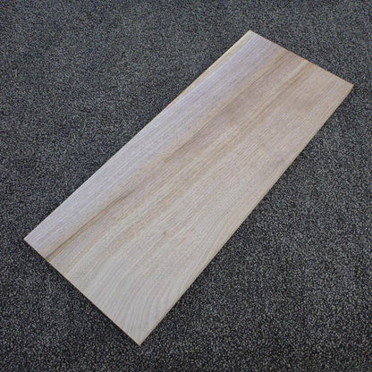 ウォールナット　柾目　450×15×180　（仕上げ加工済み商品）