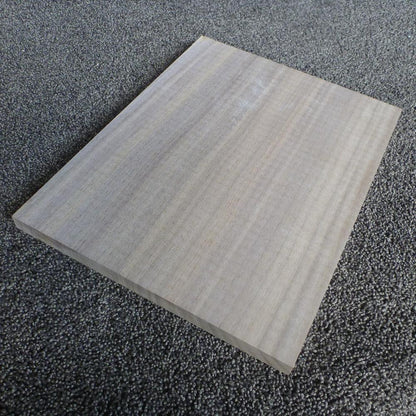 ウォールナット　柾目　300×15×230　（仕上げ加工済み商品）
