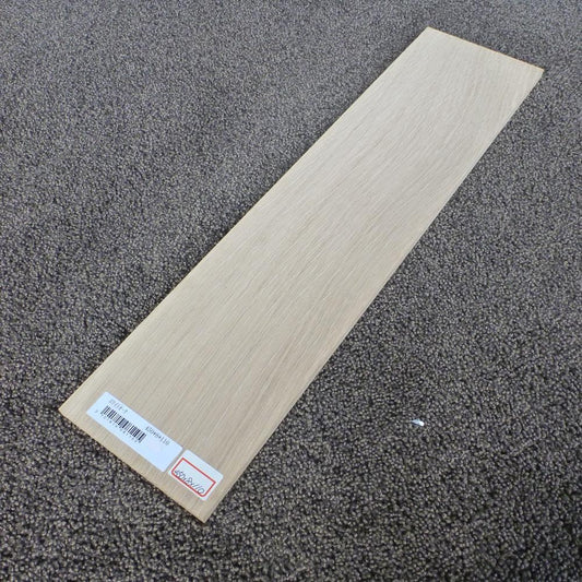 ホワイトオーク　柾目　450×8×110　（仕上げ加工済み商品）