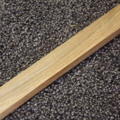 チーク　柾目　450×8×20　（仕上げ加工済み商品）