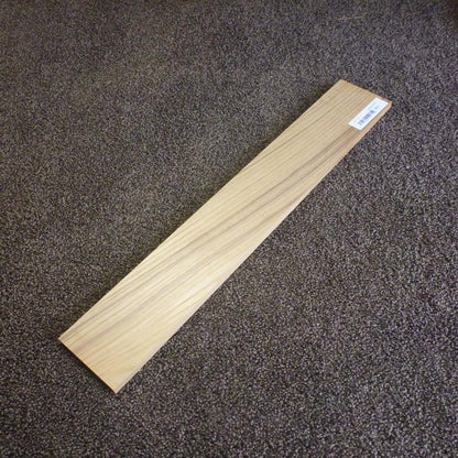 チーク　柾目　450×10×70　（仕上げ加工済み商品）