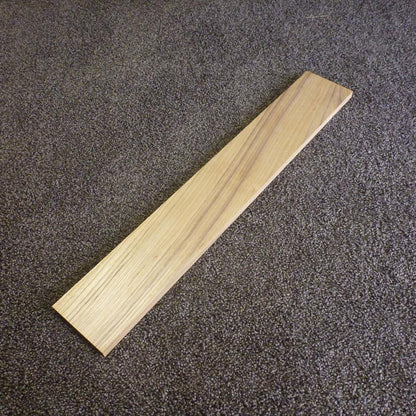 チーク　柾目　450×10×70　（仕上げ加工済み商品）