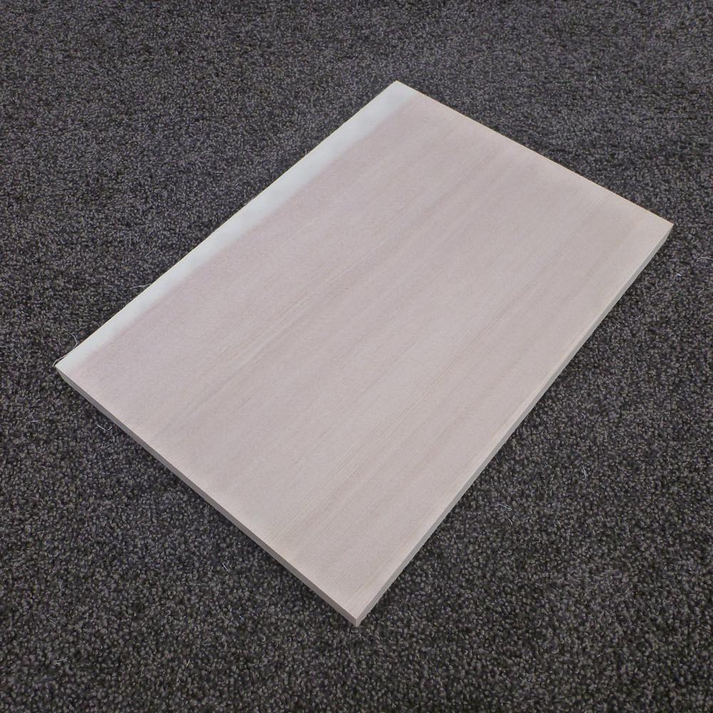 スプルース　柾目　300×15×210　（仕上げ加工済み商品）