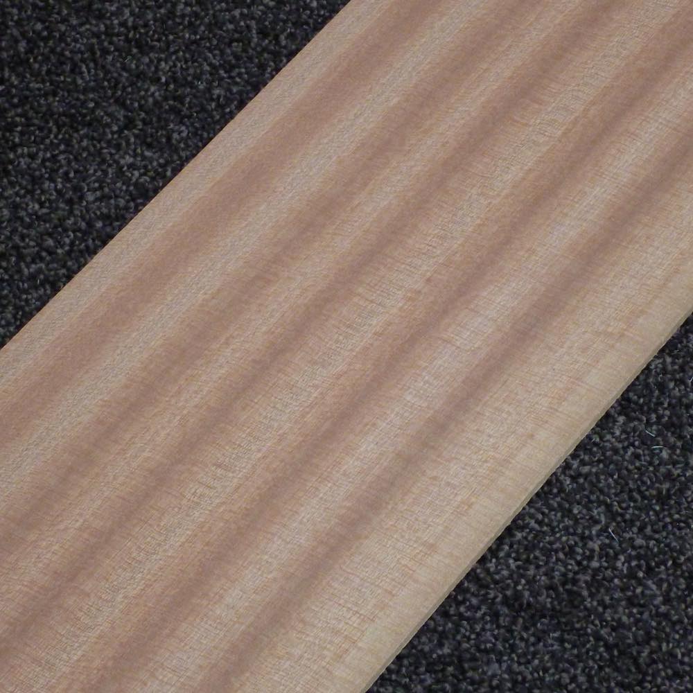 サペリ　柾目　2000×3×150　（仕上げ加工済み商品）