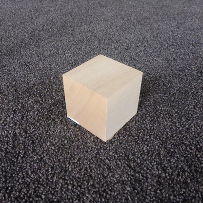 カツラ　立方体　50×50×50　（仕上げ加工済み商品）