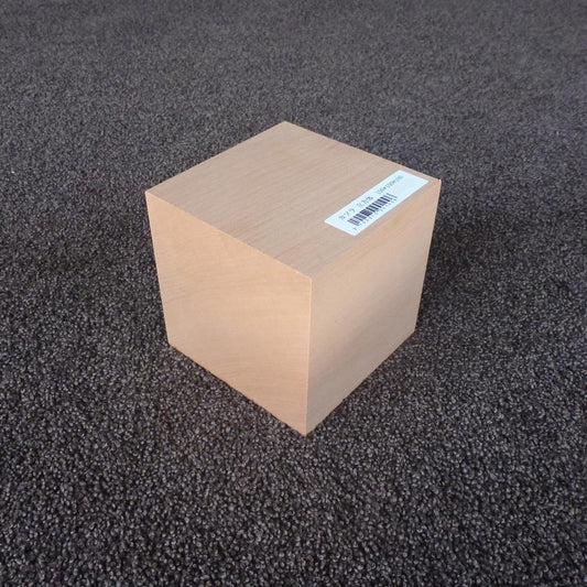 カツラ　立方体　100×100×100　（仕上げ加工済み商品）