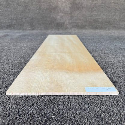 スプルース楽器材 ギター トップ用 スプルース 長さ800mm×厚み6mm×巾220mm