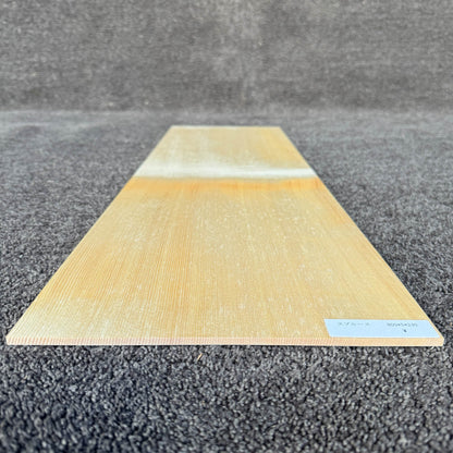 スプルース楽器材 ギター トップ用 スプルース 長さ800mm×厚み5mm×巾240mm