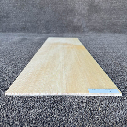 スプルース楽器材 ギター トップ用 スプルース 長さ800mm×厚み5mm×巾230mm