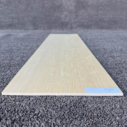 スプルース楽器材 ギター トップ用 スプルース 長さ800mm×厚み5mm×巾210mm
