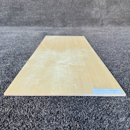 スプルース楽器材 ギター トップ用 スプルース 長さ600mm×厚み5mm×巾240mm