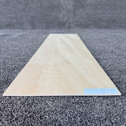 スプルース楽器材 ギター トップ用 スプルース 長さ800mm×厚み3mm×巾210mm