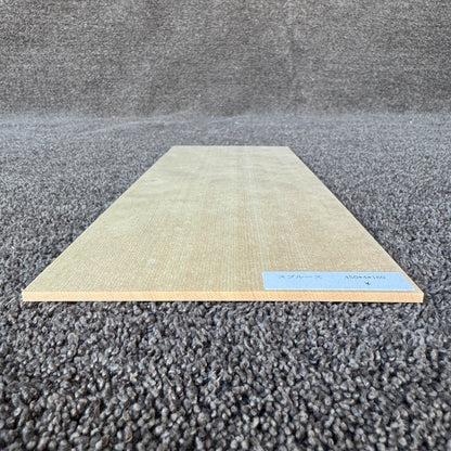 スプルース楽器材 ギター トップ用 スプルース 長さ450mm×厚み4mm×巾160mm